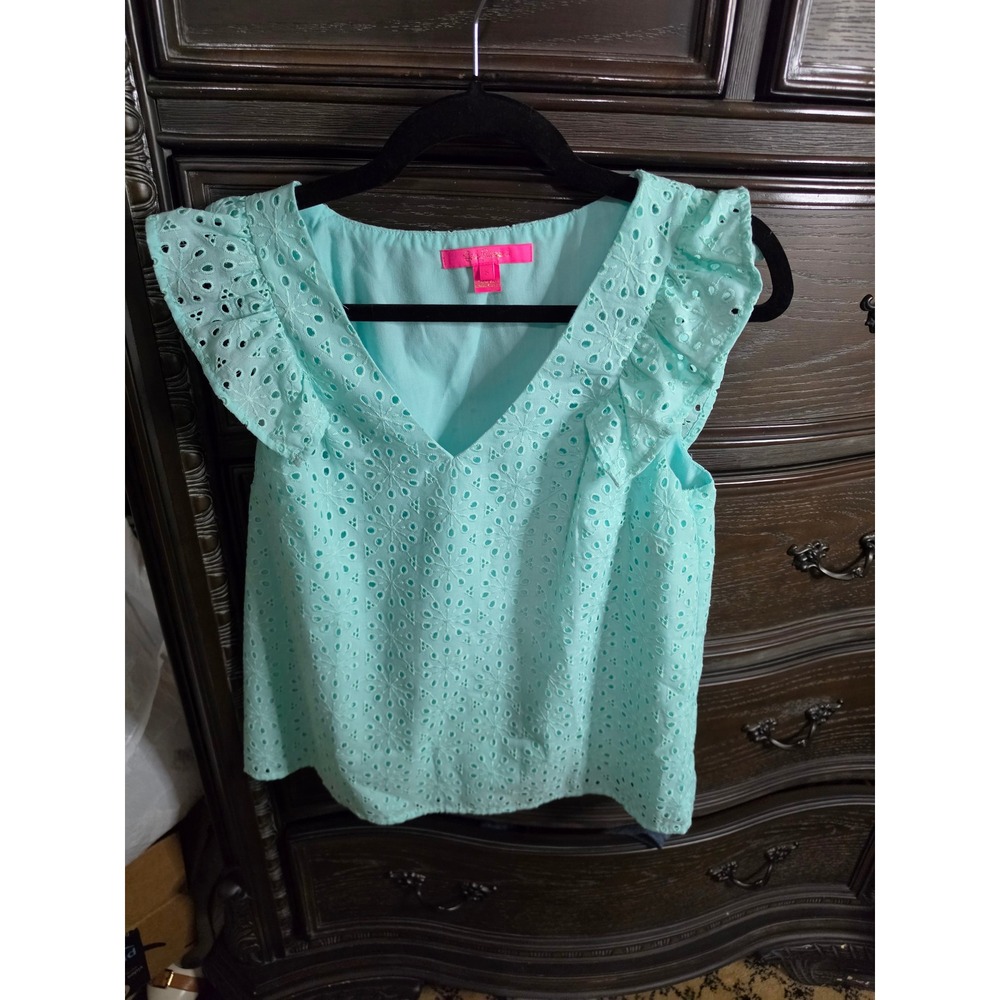 Lilly Pulitzer Aqua Blue Eyelet Ruffle V-Neck Sleeveless Top Small 010724